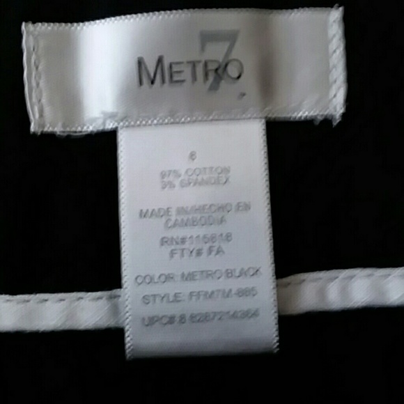 Shorts - Picture 2 of 2